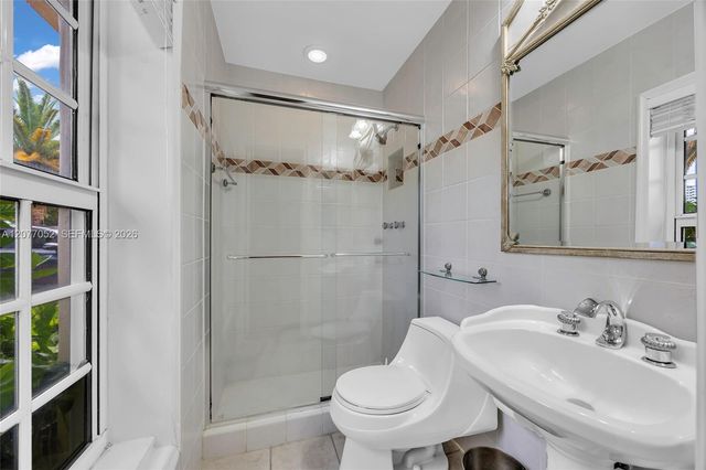 2523 SE 13th Street, Pompano Beach, FL 33062