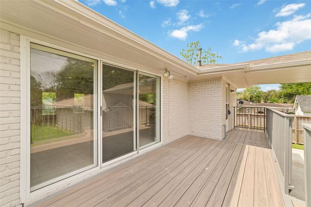 5006 Lymbar Drive, Houston, TX 77096