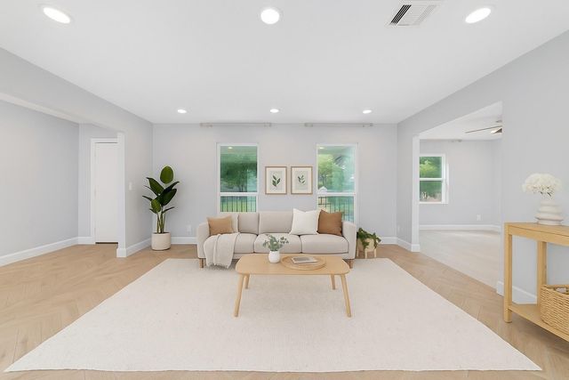 5006 Lymbar Drive, Houston, TX 77096