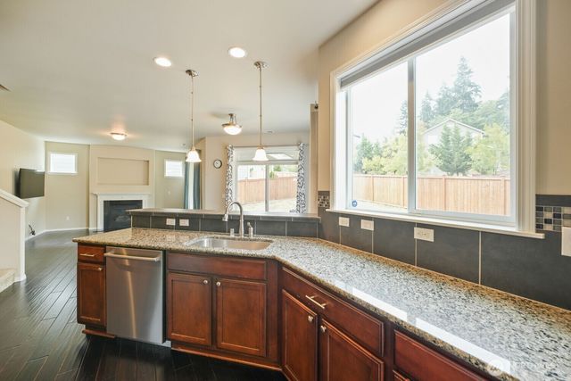 34004 12th Place SW, Federal Way, WA 98023