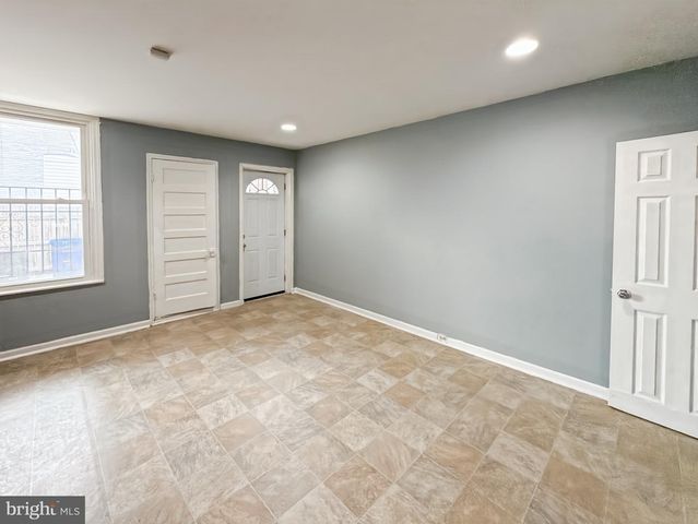 2934 MCELDERRY ST, Baltimore, MD 21205