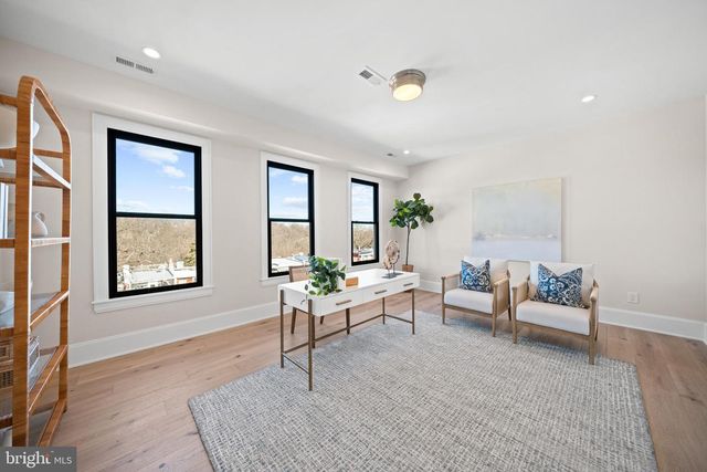 1863 NEWTON ST NW, Washington, DC 20010