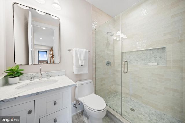 1863 NEWTON ST NW, Washington, DC 20010