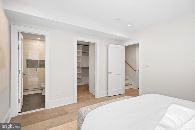 1863 NEWTON ST NW, Washington, DC 20010