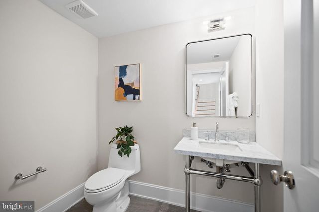 1863 NEWTON ST NW, Washington, DC 20010