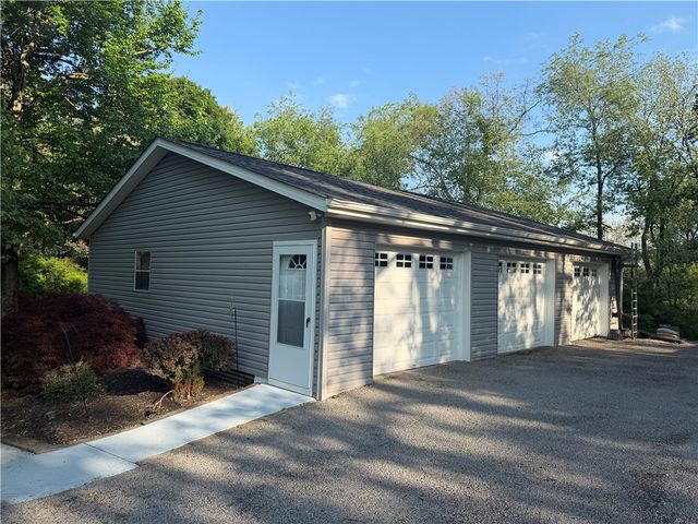 120 Orange ALLEY, Adams Twp, PA 16046