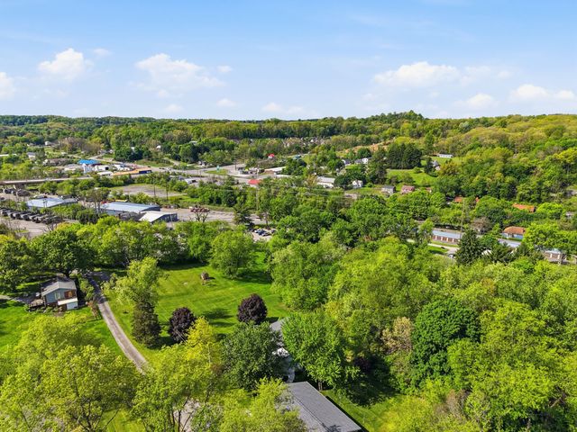 120 Orange ALLEY, Adams Twp, PA 16046