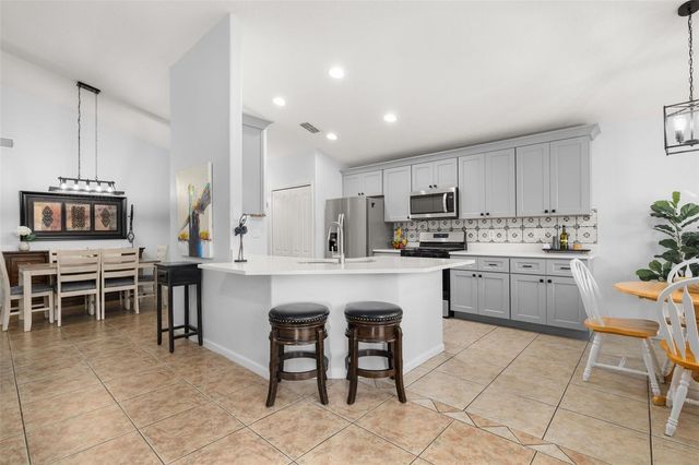 2752 WILSHIRE ROAD, Clermont, FL 34714