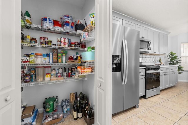 2752 WILSHIRE ROAD, Clermont, FL 34714