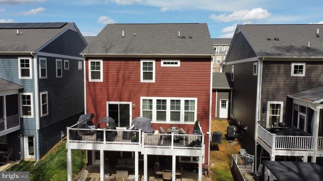 1527 MEADOWLARK GLEN RD, Dumfries, VA 22026