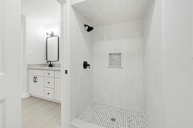 10019 Braes Forest Drive, Houston, TX 77071