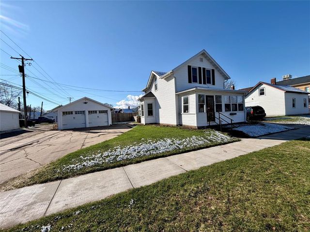 209 E River Street, Chippewa Falls, WI 54729