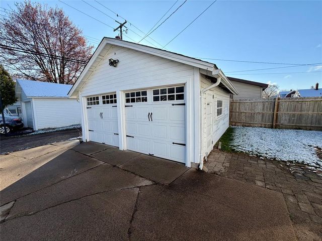 209 E River Street, Chippewa Falls, WI 54729