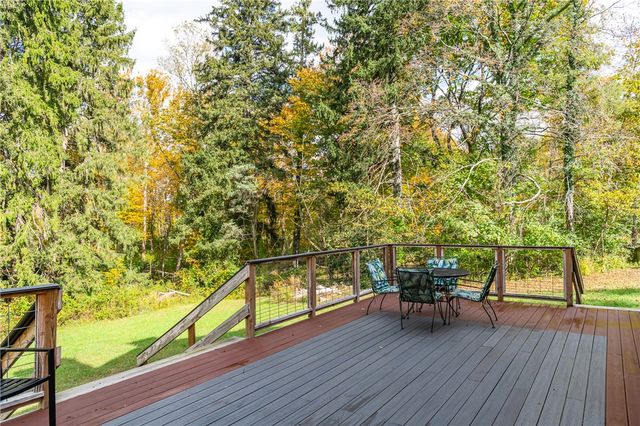 733 State Route 380, Xenia, OH 45385