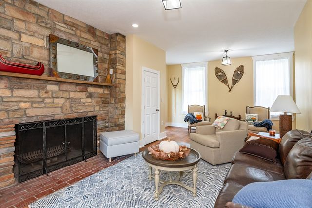 733 State Route 380, Xenia, OH 45385