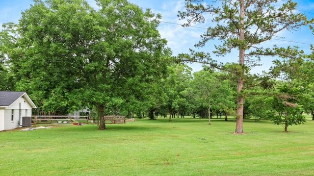 2103 Holly Street, East Bernard, TX 77435