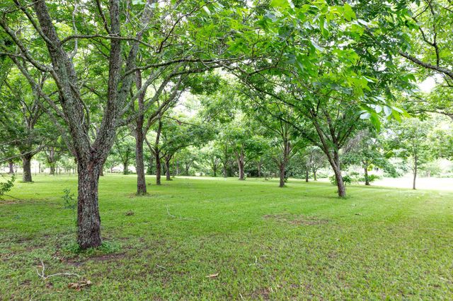 2103 Holly Street, East Bernard, TX 77435