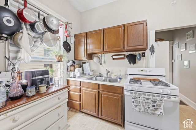 415 E 900 S, Salt Lake City, UT 84111