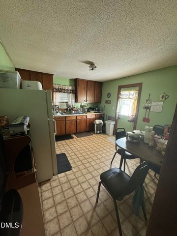 201 W Granville Street, Dunn, NC 28334