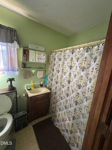 201 W Granville Street, Dunn, NC 28334