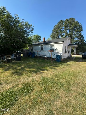 201 W Granville Street, Dunn, NC 28334