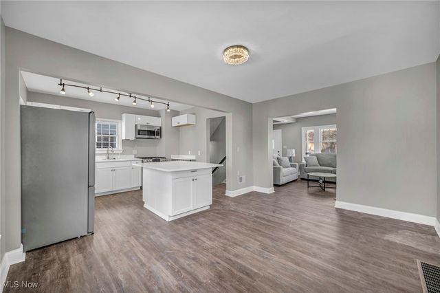 3546 Menlo Road, Shaker Heights, OH 44120