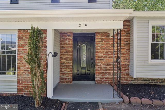 210 LAWNTON AVENUE, West Deptford, NJ 08096