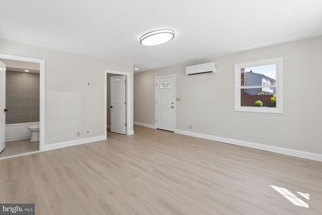 210 LAWNTON AVENUE, West Deptford, NJ 08096