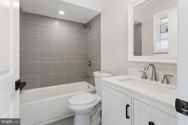 210 LAWNTON AVENUE, West Deptford, NJ 08096