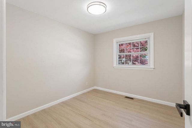 210 LAWNTON AVENUE, West Deptford, NJ 08096