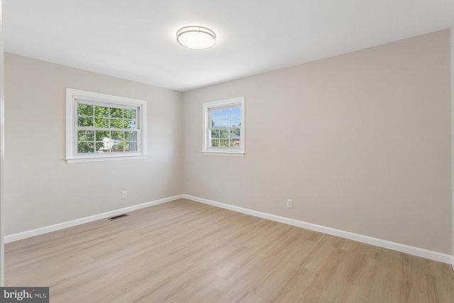 210 LAWNTON AVENUE, West Deptford, NJ 08096