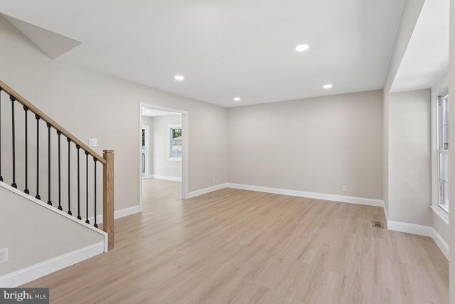 210 LAWNTON AVENUE, West Deptford, NJ 08096