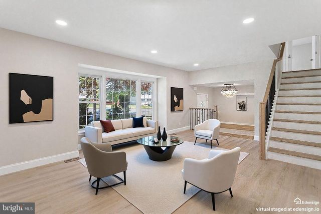 210 LAWNTON AVENUE, West Deptford, NJ 08096