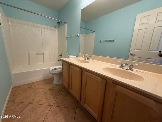 5435 W BUFFALO Street, Chandler, AZ 85226