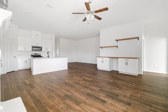 10604 Thunderwood Drive, Aubrey, TX 76227