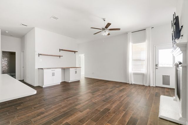 10604 Thunderwood Drive, Aubrey, TX 76227