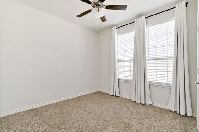 10604 Thunderwood Drive, Aubrey, TX 76227