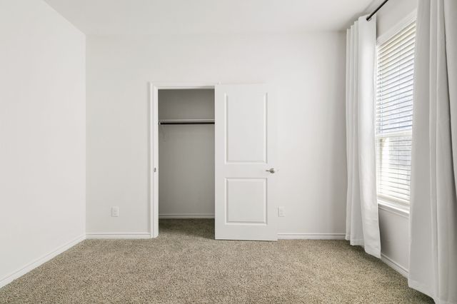 10604 Thunderwood Drive, Aubrey, TX 76227