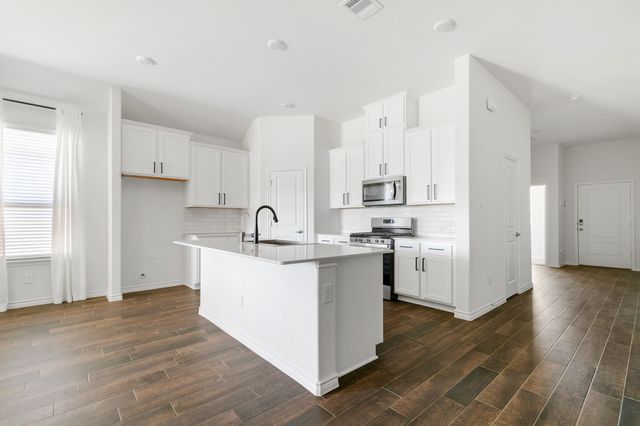 10604 Thunderwood Drive, Aubrey, TX 76227