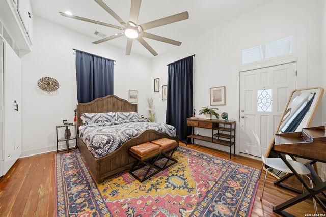 301 BARRERA ST, San Antonio, TX 78210