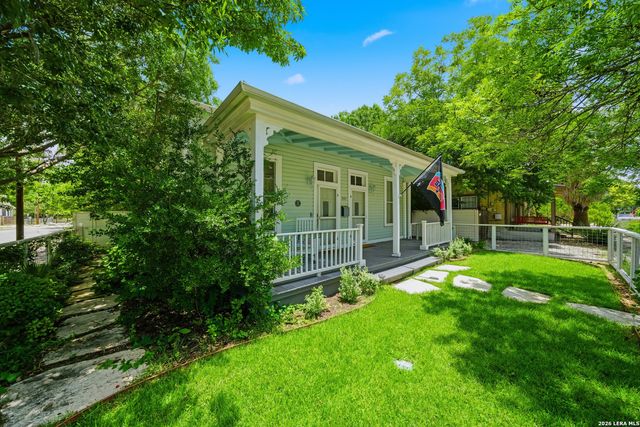 301 BARRERA ST, San Antonio, TX 78210