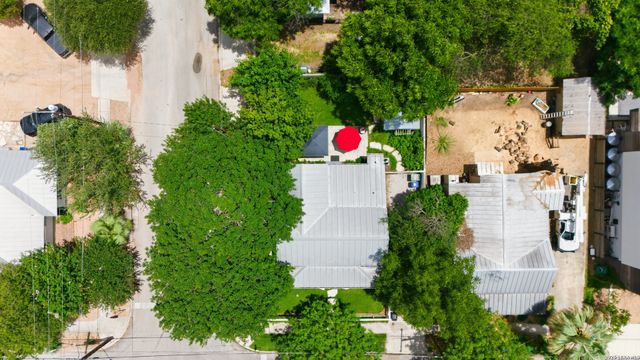 301 BARRERA ST, San Antonio, TX 78210