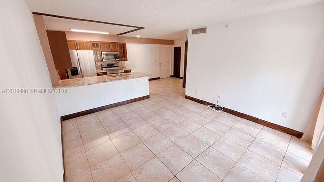 470 S Park Rd 7-104, Hollywood, FL 33021