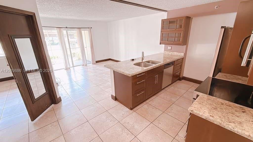 470 S Park Rd 7-104, Hollywood, FL 33021