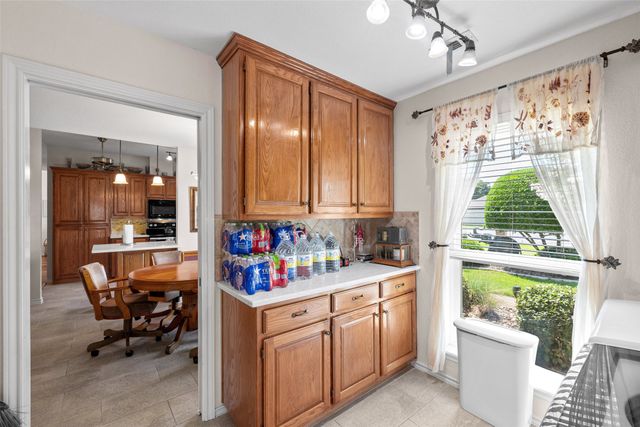 6303 Dulcito Court, Granbury, TX 76049