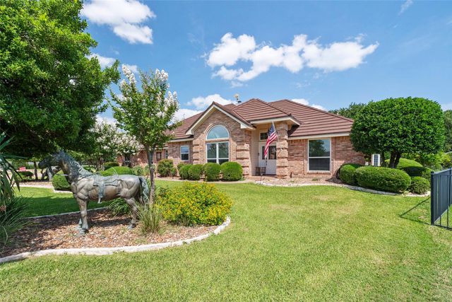 6303 Dulcito Court, Granbury, TX 76049