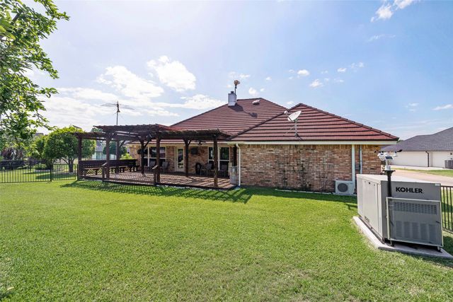 6303 Dulcito Court, Granbury, TX 76049