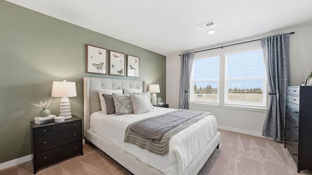 21229 SE Pelee Drive, Bend, OR 97702