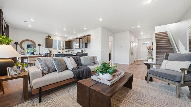 21229 SE Pelee Drive, Bend, OR 97702