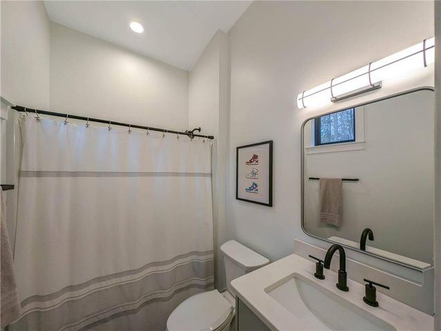 216 Saddle Creek Drive, Monroe, GA 30656